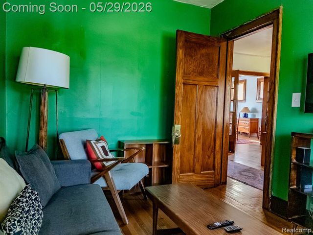 3010 Fischer Street, Detroit, MI 48214