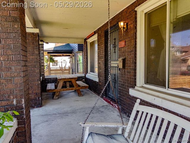 3010 Fischer Street, Detroit, MI 48214