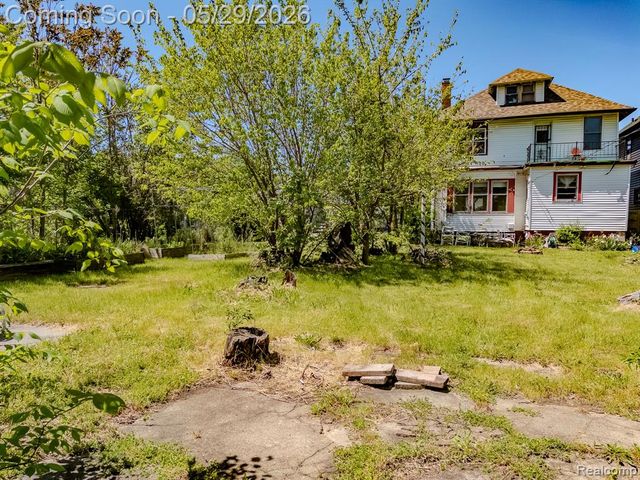 3010 Fischer Street, Detroit, MI 48214