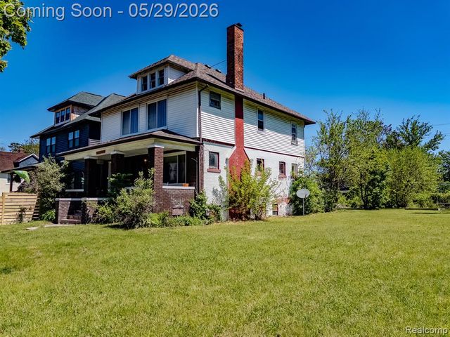 3010 Fischer Street, Detroit, MI 48214