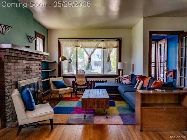 3010 Fischer Street, Detroit, MI 48214