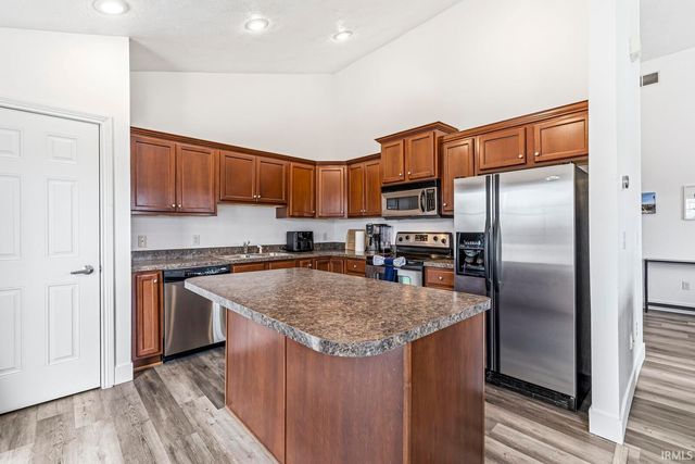 437 Abbey Street, South Bend, IN 46637