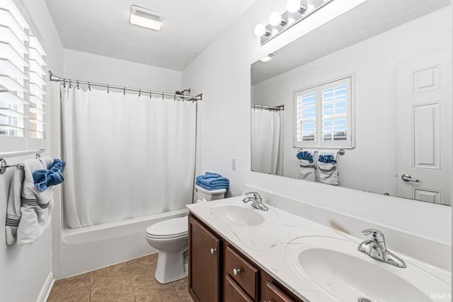 437 Abbey Street, South Bend, IN 46637