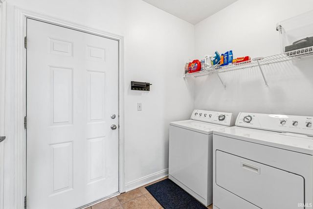 437 Abbey Street, South Bend, IN 46637