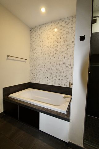 700 12th Ave S Unit 807, Nashville, TN 37203