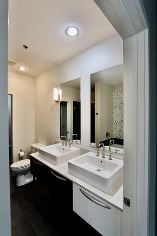 700 12th Ave S Unit 807, Nashville, TN 37203
