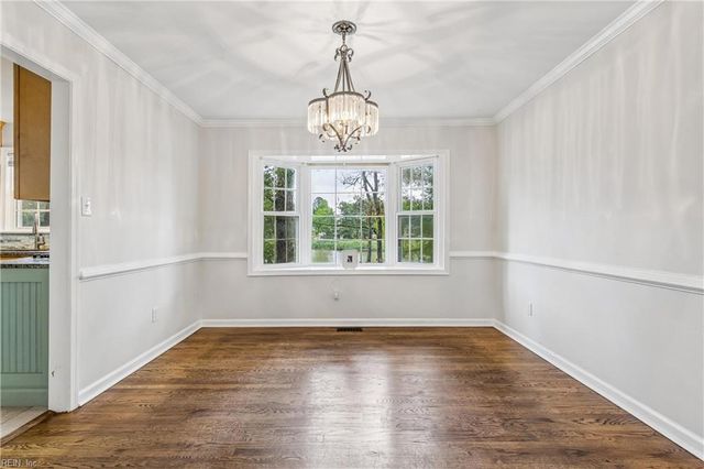 975 Lacon DR, Newport News, VA 23608