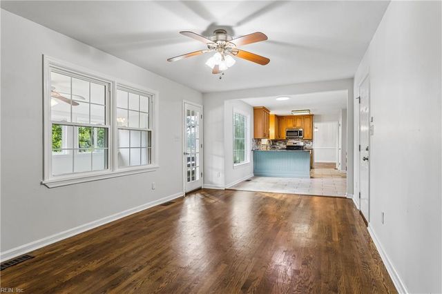 975 Lacon DR, Newport News, VA 23608