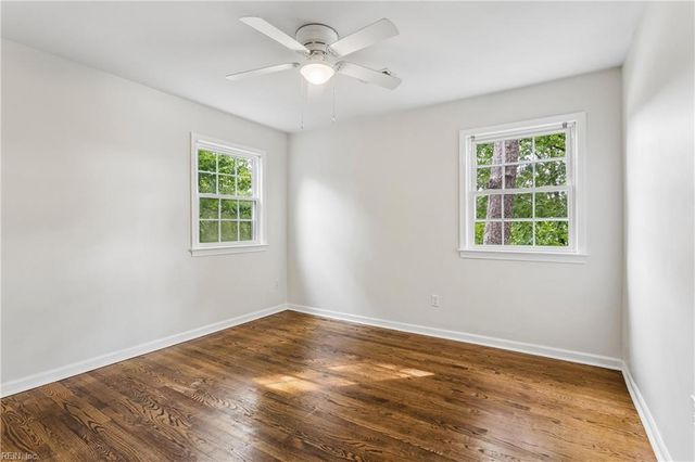 975 Lacon DR, Newport News, VA 23608