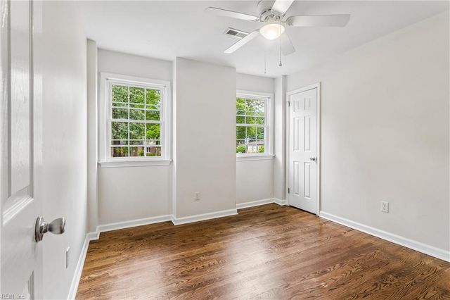 975 Lacon DR, Newport News, VA 23608