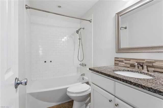 975 Lacon DR, Newport News, VA 23608