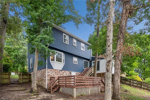 975 Lacon DR, Newport News, VA 23608