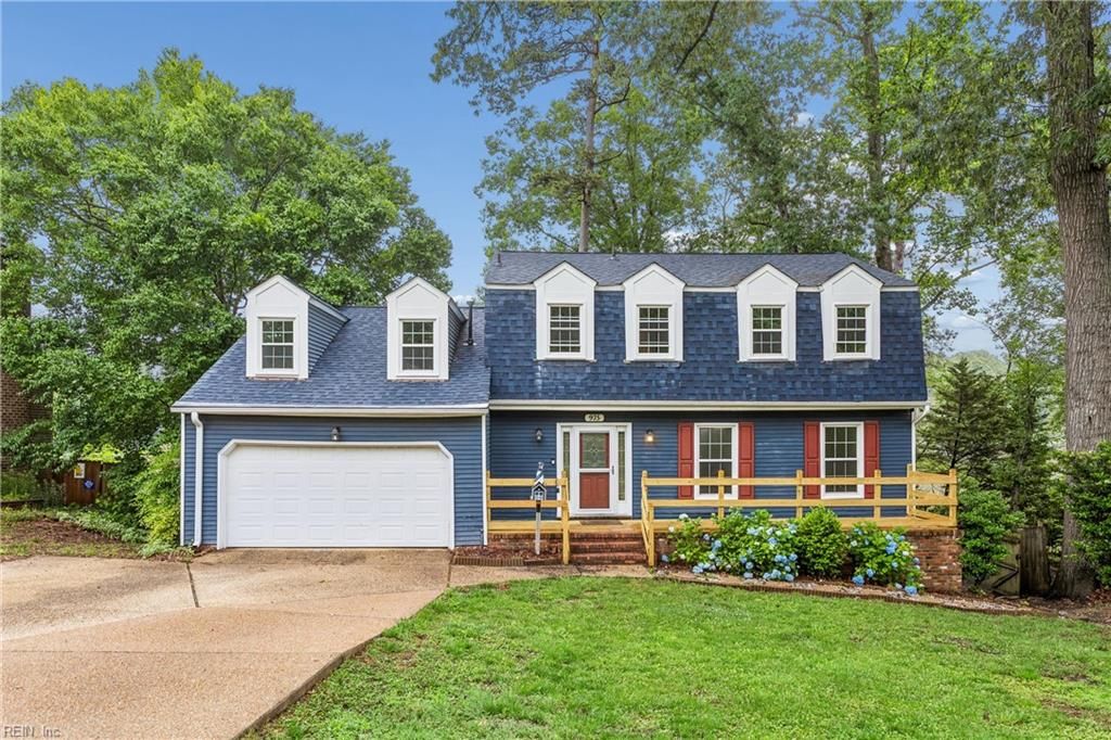 975 Lacon DR, Newport News, VA 23608
