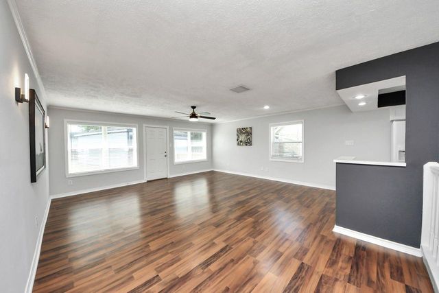 10130 Sagerock Drive, Houston, TX 77089