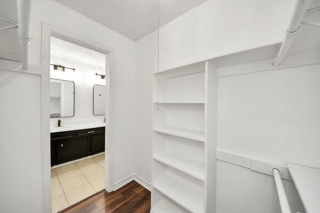 10130 Sagerock Drive, Houston, TX 77089