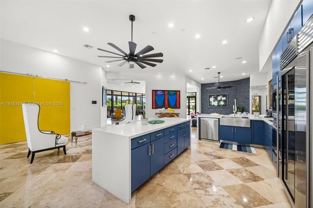 17490 SW 70th Pl, Southwest Ranches, FL 33331