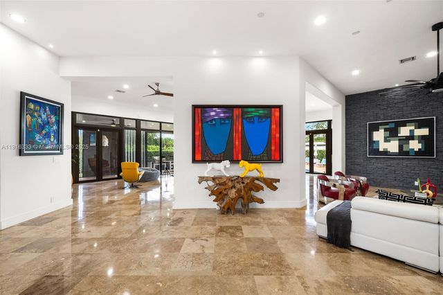 17490 SW 70th Pl, Southwest Ranches, FL 33331