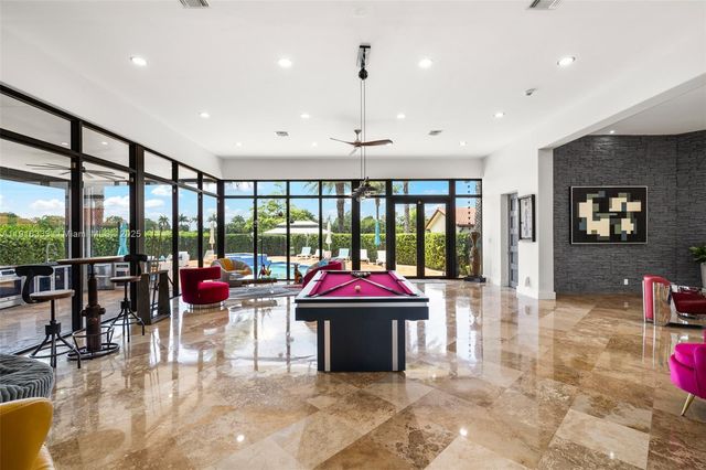 17490 SW 70th Pl, Southwest Ranches, FL 33331