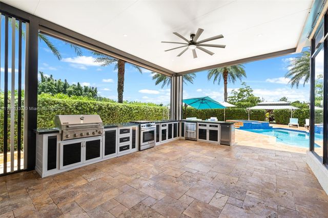 17490 SW 70th Pl, Southwest Ranches, FL 33331