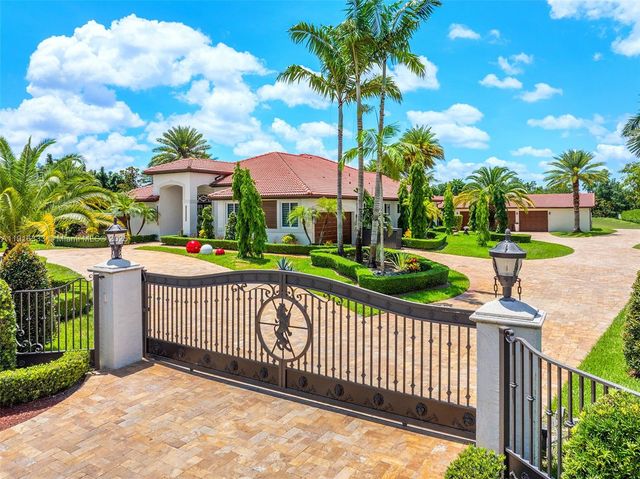 17490 SW 70th Pl, Southwest Ranches, FL 33331