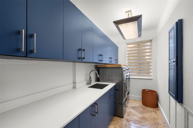 17490 SW 70th Pl, Southwest Ranches, FL 33331