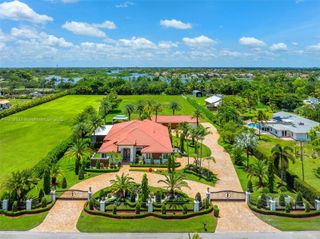 17490 SW 70th Pl, Southwest Ranches, FL 33331