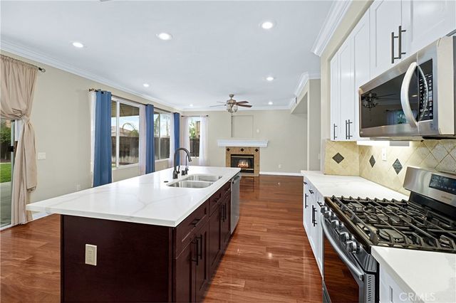 8405 Manhasset St, Riverside, CA 92508
