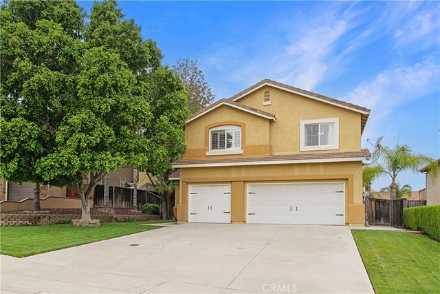 8405 Manhasset St, Riverside, CA 92508
