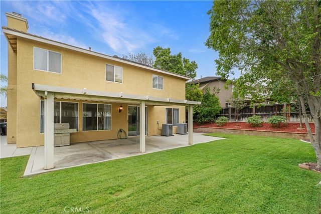 8405 Manhasset St, Riverside, CA 92508