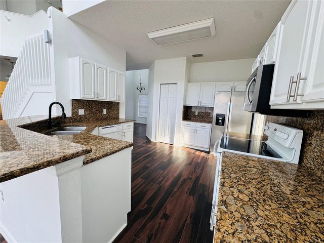 411 COLUMBIA COURT, Kissimmee, FL 34759