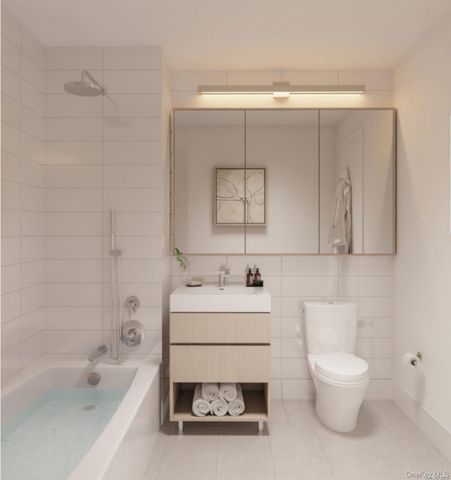 131-02A 40TH Road 7I, Flushing, NY 11354