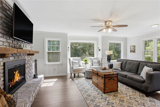 1893 Hamlin Drive SW, Marietta, GA 30064