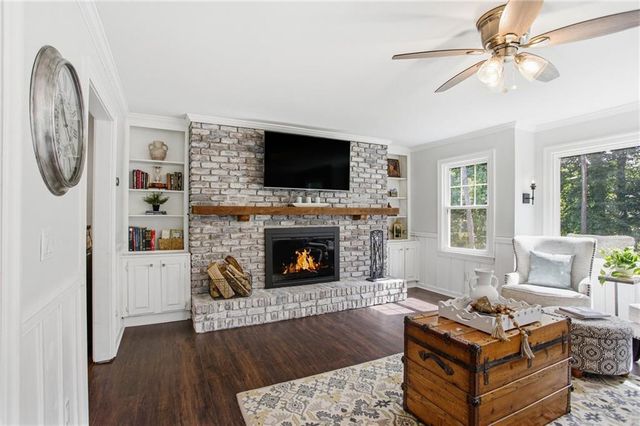 1893 Hamlin Drive SW, Marietta, GA 30064