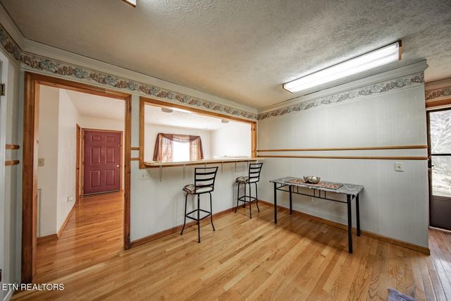 339 Bramble Ln, Dandridge, TN 37725