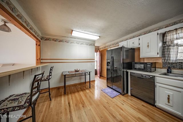 339 Bramble Ln, Dandridge, TN 37725