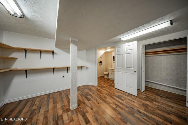 339 Bramble Ln, Dandridge, TN 37725