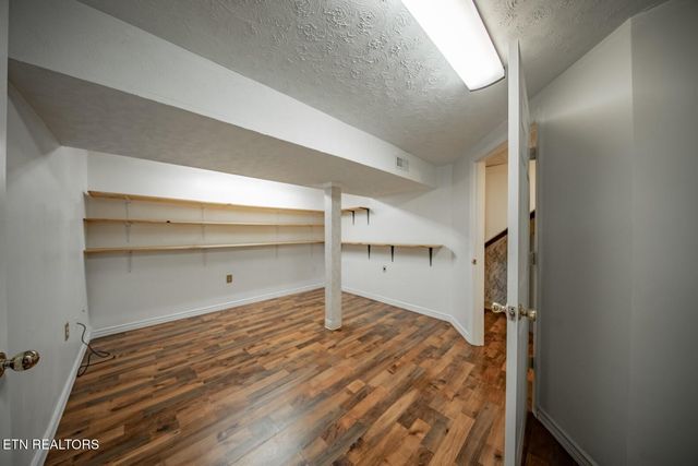 339 Bramble Ln, Dandridge, TN 37725