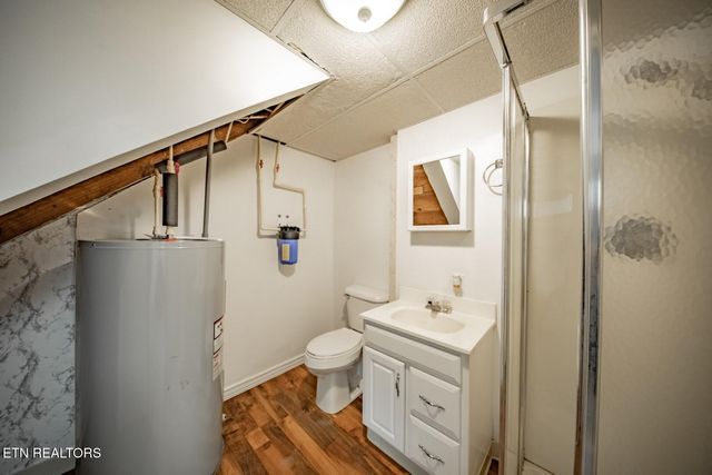 339 Bramble Ln, Dandridge, TN 37725