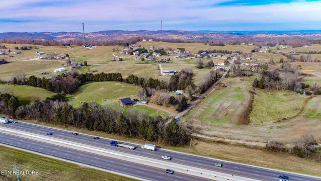 339 Bramble Ln, Dandridge, TN 37725