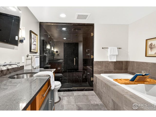 1360 Walnut St 202, Boulder, CO 80302