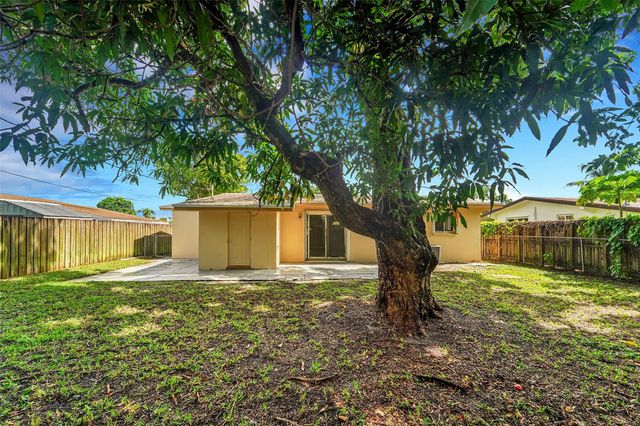 2230 Havana Dr, Miramar, FL 33023