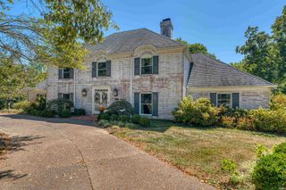 6288 Sycamore Hollow Road, Newburgh, IN 47630