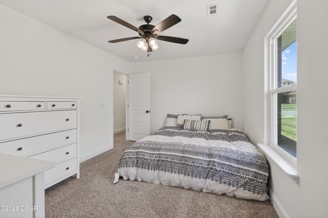 901 Blackthorn Drive, Carl Junction, MO 64834