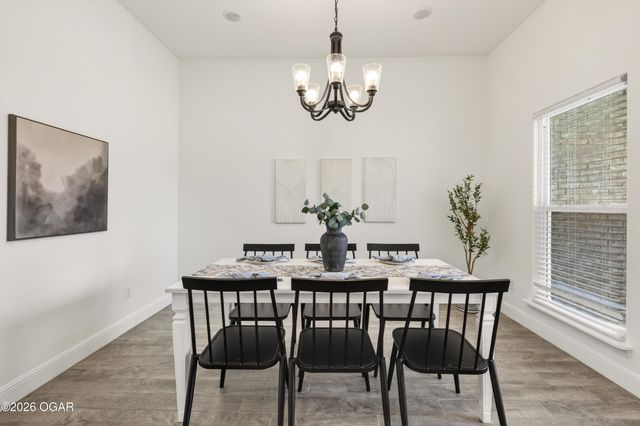 901 Blackthorn Drive, Carl Junction, MO 64834