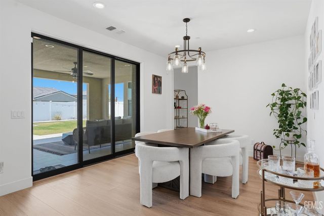 2015 Havencliff Street, Bakersfield, CA 93311