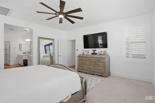 2015 Havencliff Street, Bakersfield, CA 93311