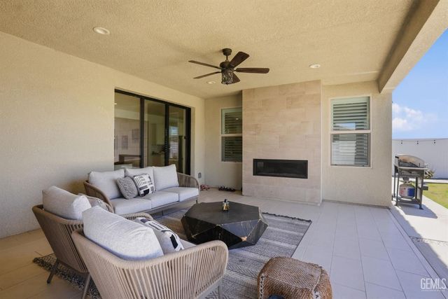 2015 Havencliff Street, Bakersfield, CA 93311