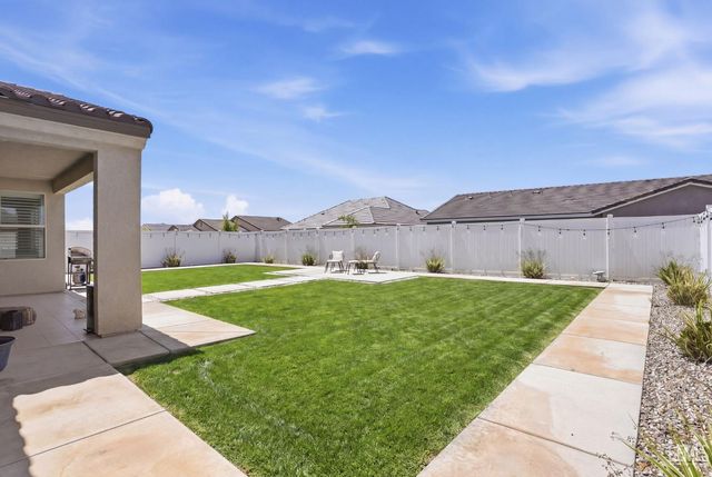 2015 Havencliff Street, Bakersfield, CA 93311