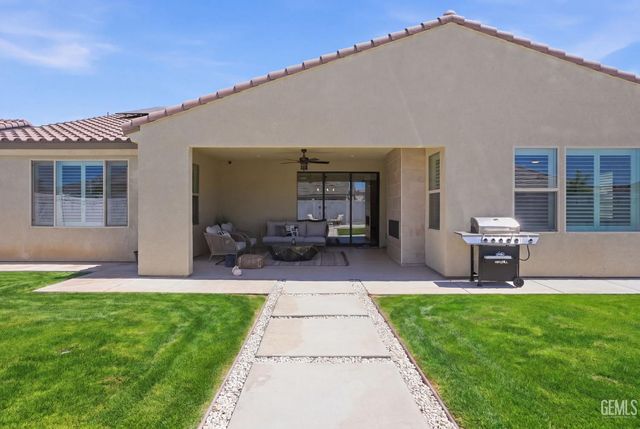2015 Havencliff Street, Bakersfield, CA 93311