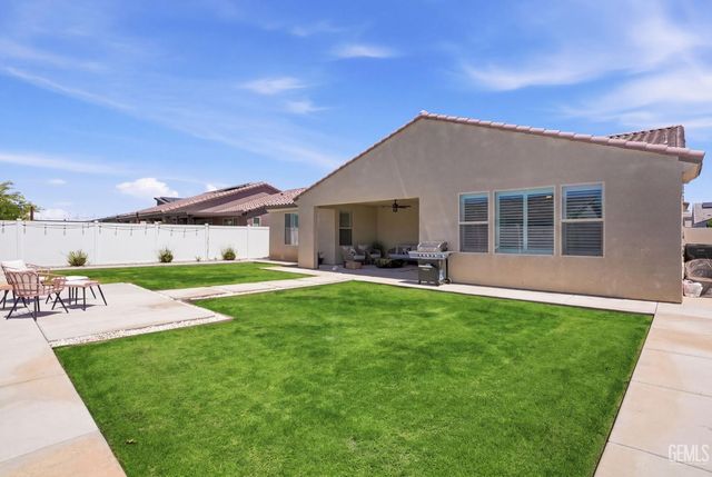 2015 Havencliff Street, Bakersfield, CA 93311